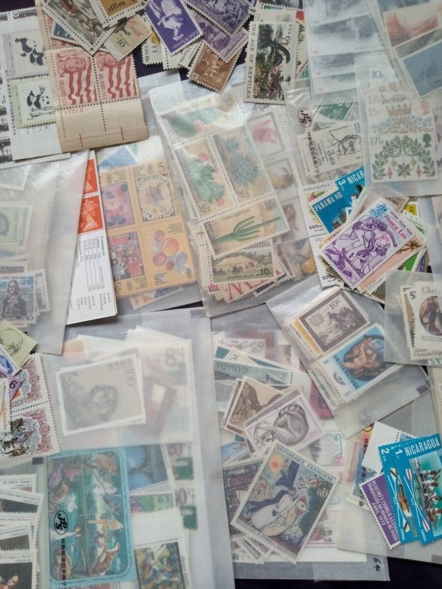 大量 未使用外国切手 5500枚超の画像3