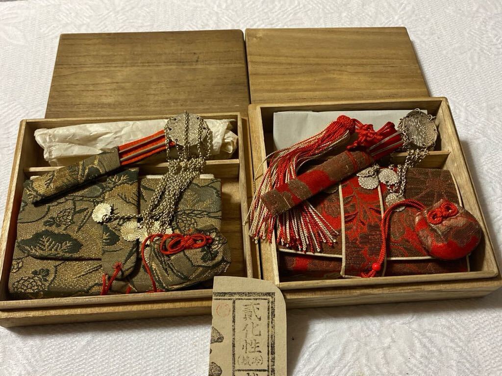 時代物　筥迫セット2箱　桐箱入り　びらかんざし　アンティーク　簪　和装小物　はこせこ　骨董
