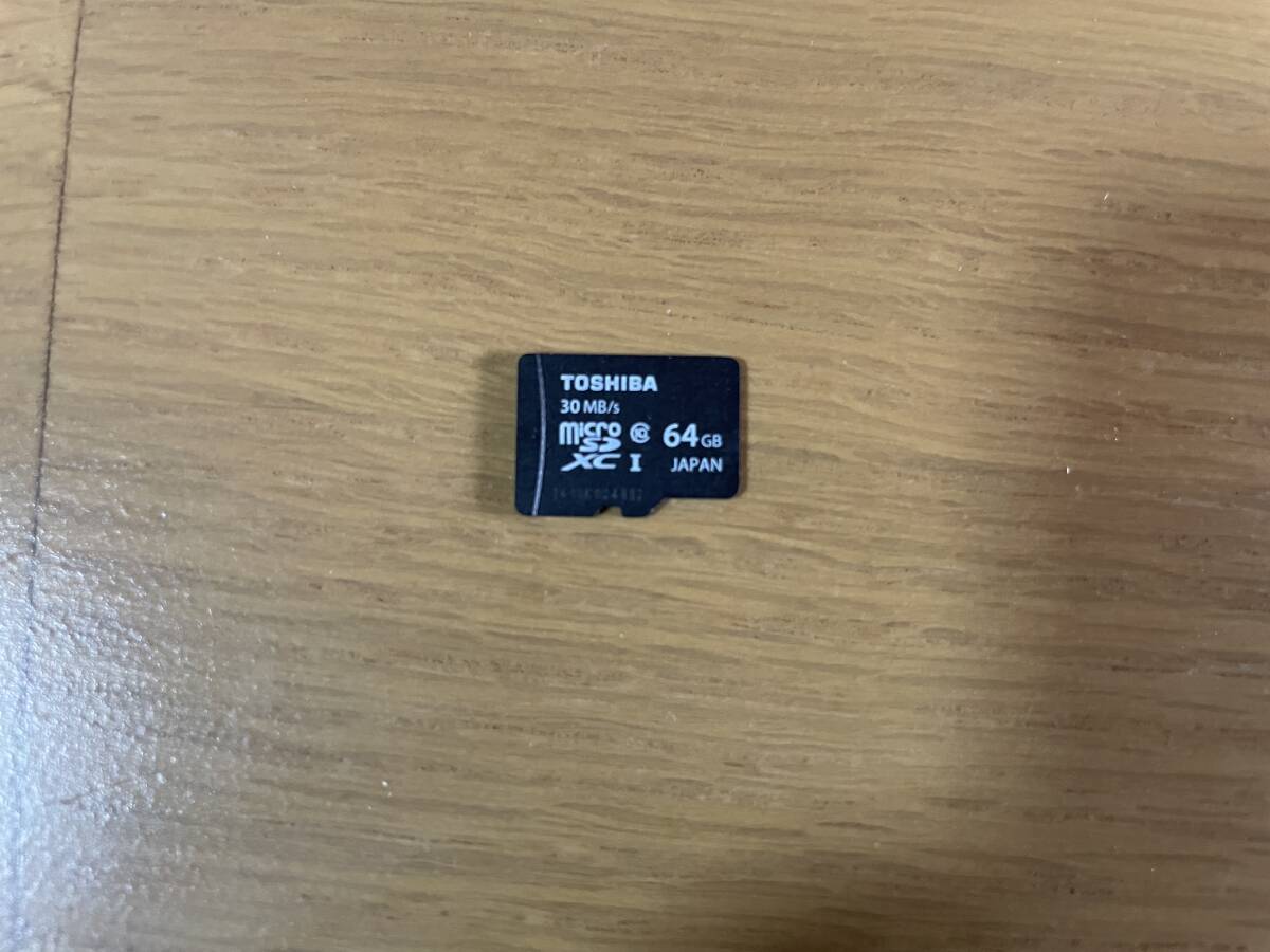 【美品】Lenovo M8 TB-8705F アンドロイドタブレット ８インチ MicroSDカード64GB付_画像6