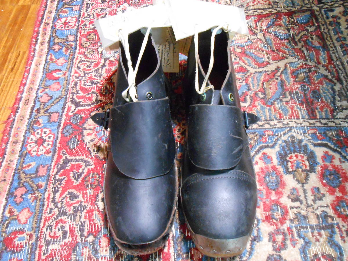 デッドストック 超稀少品 英国海軍本部標準 極厚革＆木底　ブーツ 1960年代前半モデル ミリタリー 展示用 UK8 26cm コレクターズアイテム