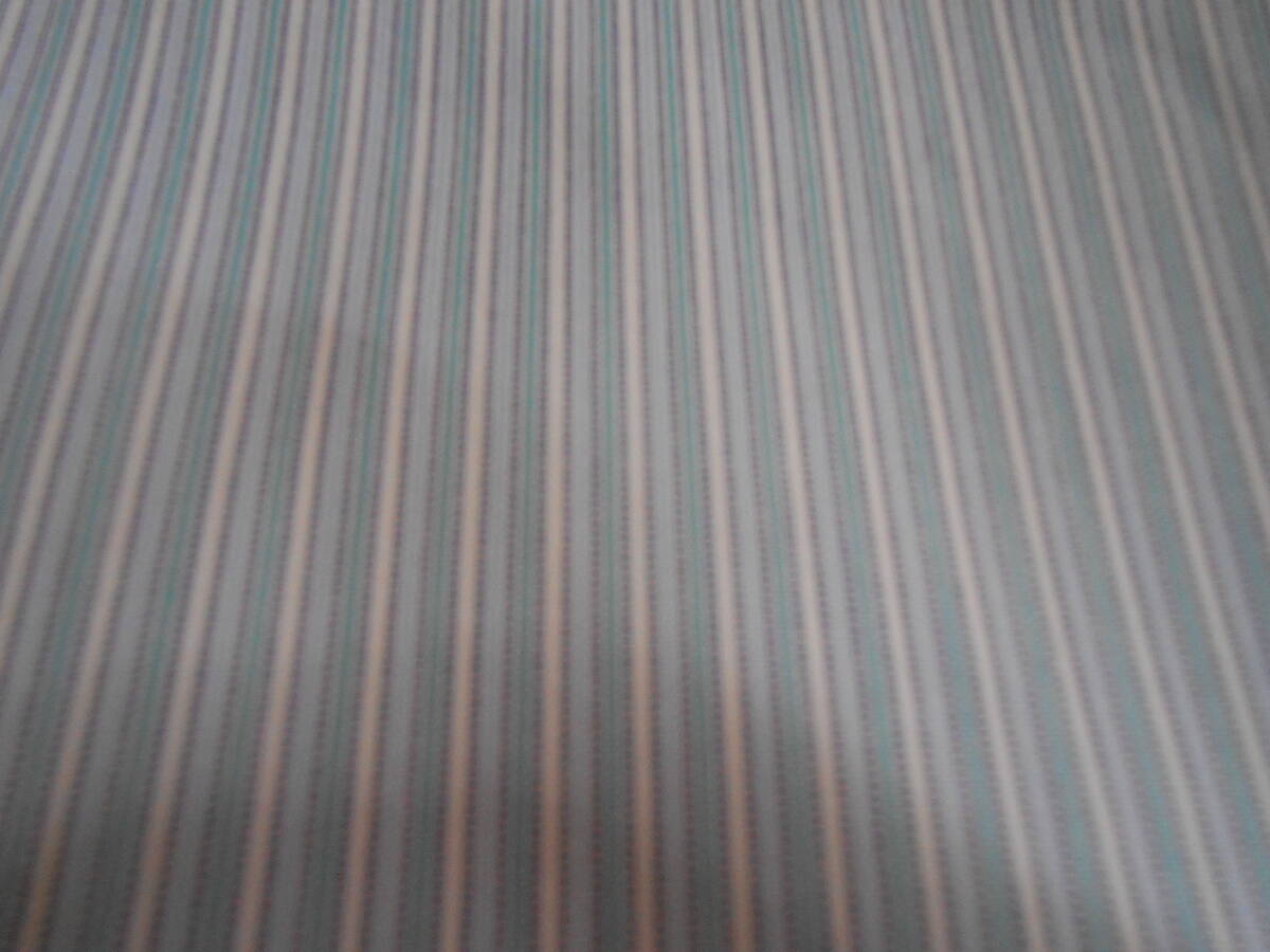 美品　フランス高級老舗店 CHARVET シャルベ（1838年創業） ビスポーク　美しいストライプ柄ドレスシャツ　UK 16.5相当_画像9