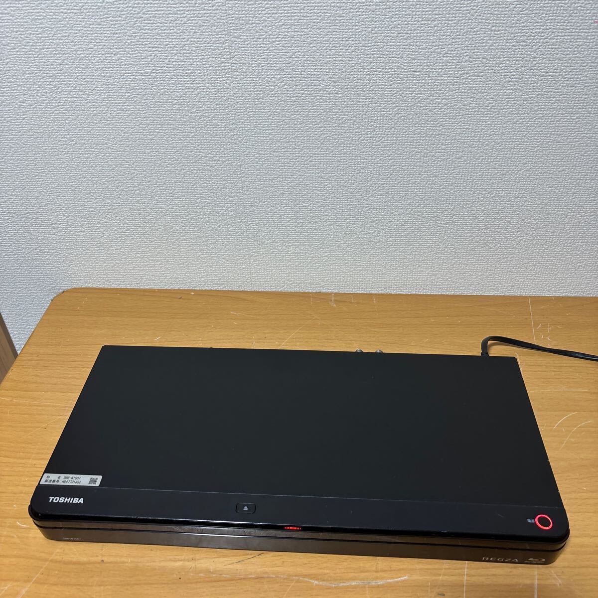 TOSHIBA DBR-W1007 東芝 HDD/BDレコーダー 3D対応品 2017年製 ミニB-CASカードなし　ジャンク_画像1