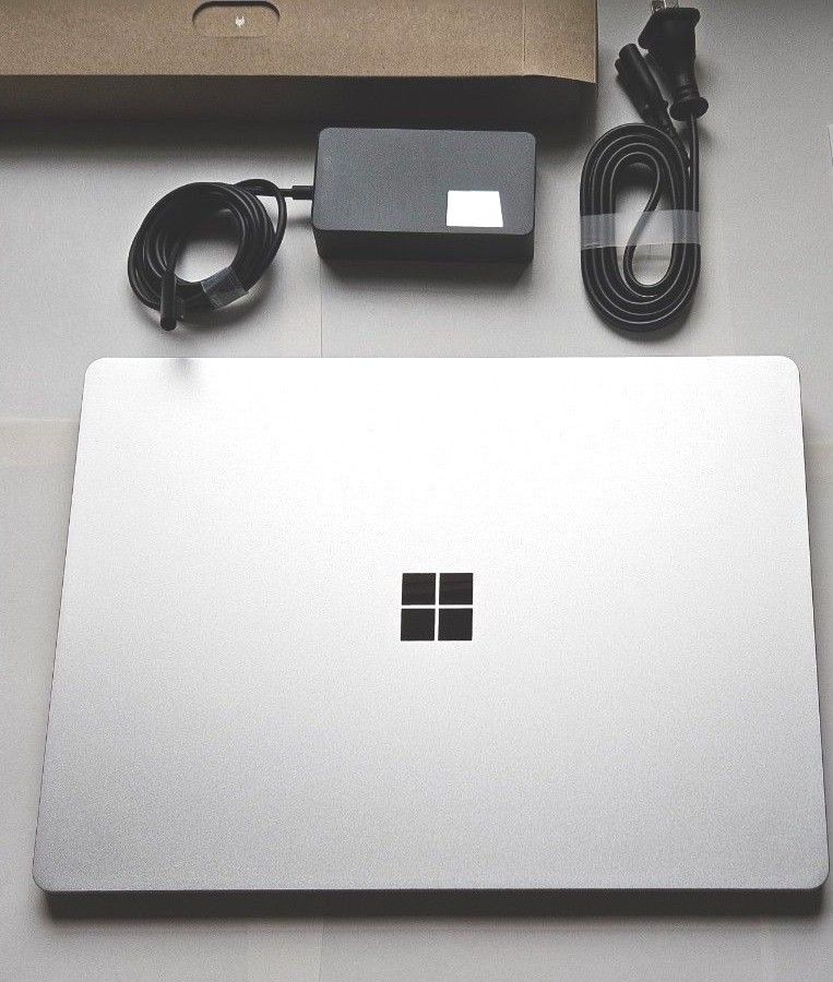 【極美品】 Surface Laptop Go 3 プラチナ PC Windows Microsoft 128GB 8GB go3