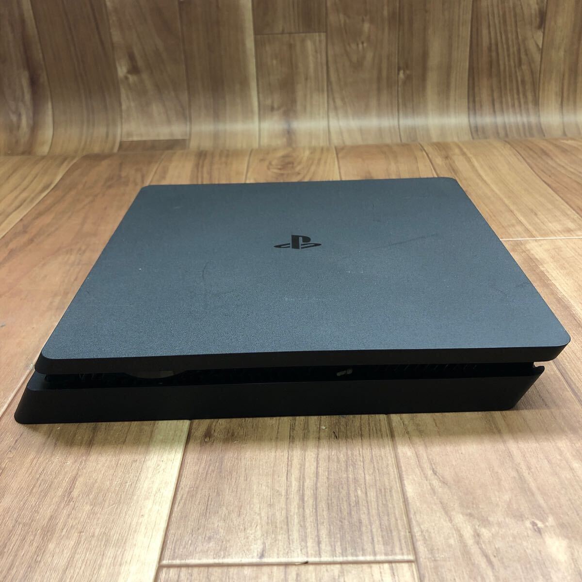 CNR-240517 PlayStation 4 プレステーション4 PS4 CUH-2000A 本体　ゲーム機　コントローラー　ブラック　ジャンク品_画像2