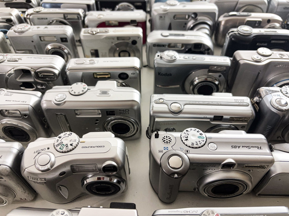 50台 現状未確認中古品 ジャンク扱い コンパクトデジタルカメラ 大量 まとめ売り まとめ CANON NIKON KODAK OLYMPUS FUJIFILM 06005④の画像8