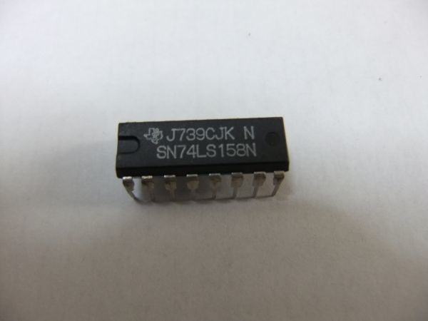 SN74LS158N T.I社 TTL 2-Input Multiplexer 5pc