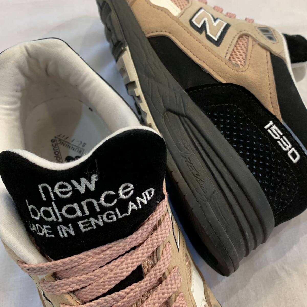 30周年記念モデル NEW BALANCE M1530SVS ENGLAND製 ニューバランス M1530 SVS イングランド UK 直営店限定 ピンク ブラック 30TH US8 26㎝