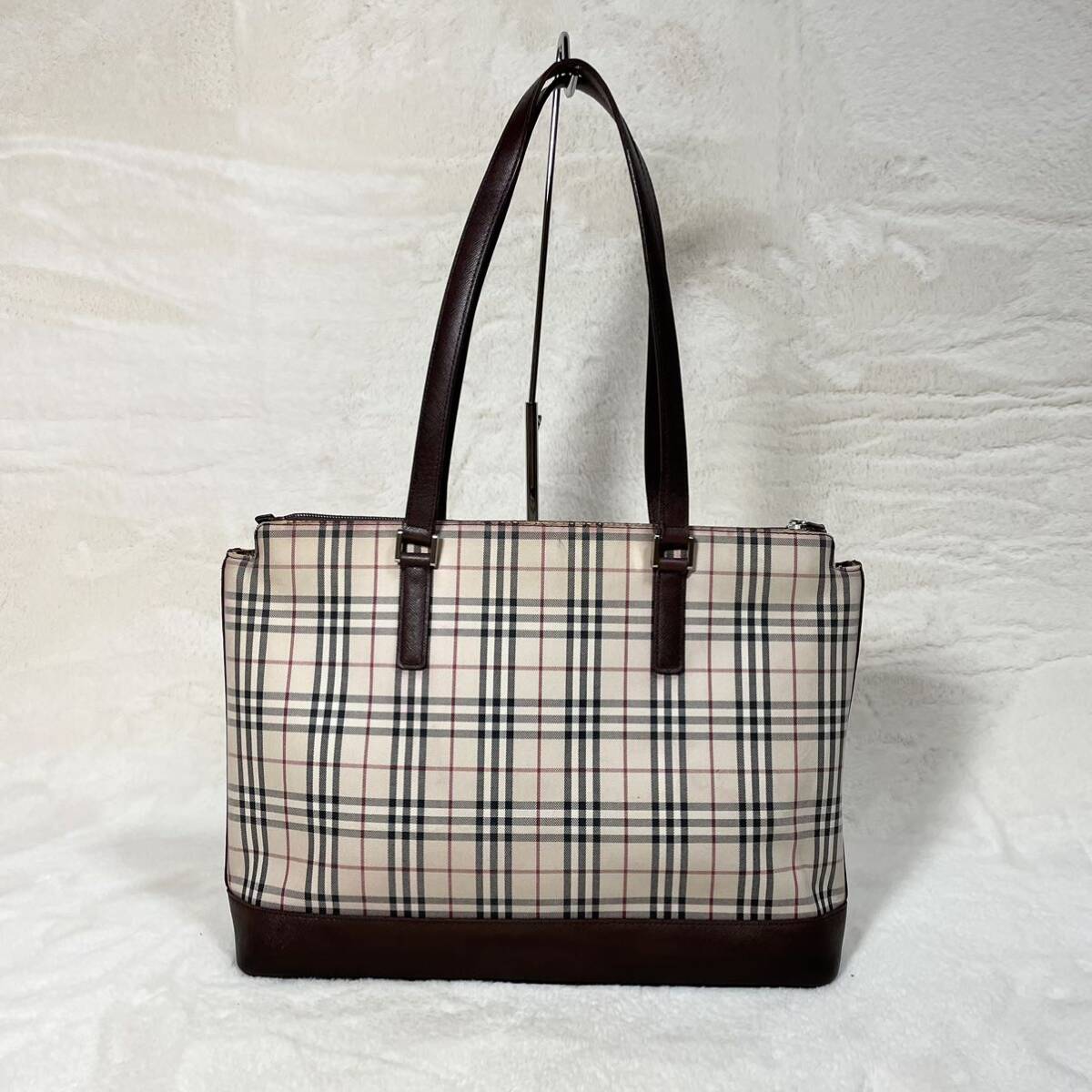 人気　BURBERRY バーバリー トートバッグ ビジネスバッグ ハンドバッグ ノバチェック ボルドー 肩掛け レザー キャンバス A4 自立　大容量_画像3