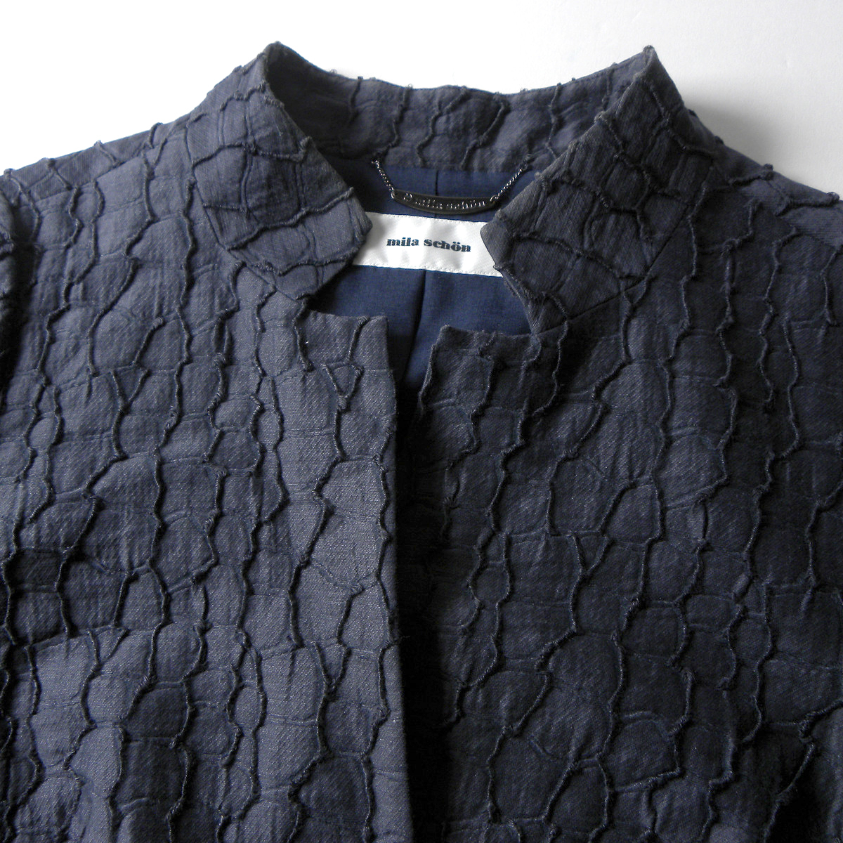 ミラショーン mila schon 爽やかな質感で涼し気 コットンリネン 総刺繍デザインジャケット 大きいサイズ46 ネイビー 日本製 l0509-20_画像4