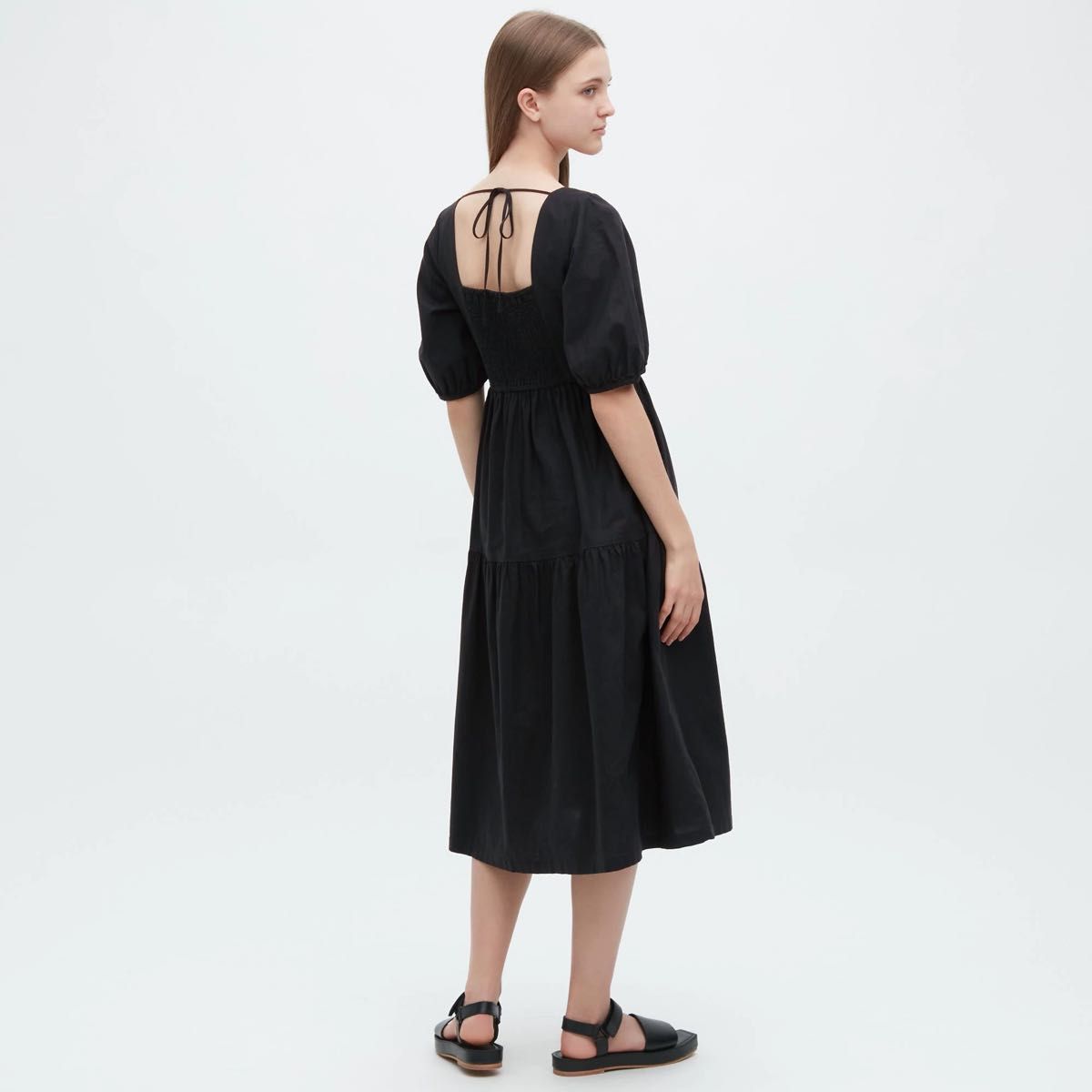 新品 ユニクロ リネンブレンドシャーリングワンピース リゾートドレス 麻綿素材 半袖 黒色