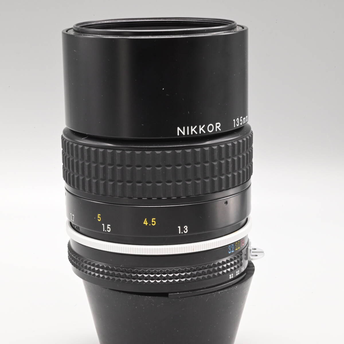 〇0599 【動(dòng)作確認(rèn)済み】ニコン Ai Nikkor 135mm f2.8 オールドレンズ 単焦點(diǎn) レンズ MF Nikon