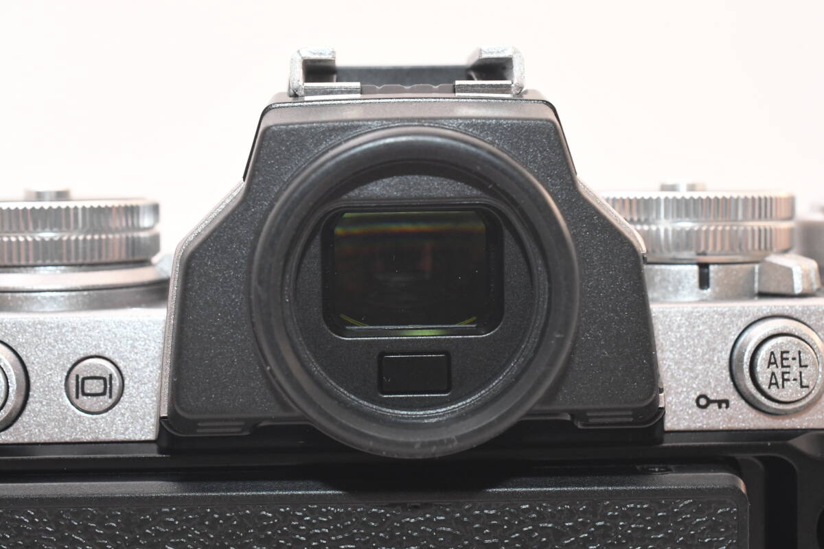 ★シャッター数 115回★ Nikon ニコン Z fc DX-Format / Z 28mm f2.8 箱付き (t7904)の画像8