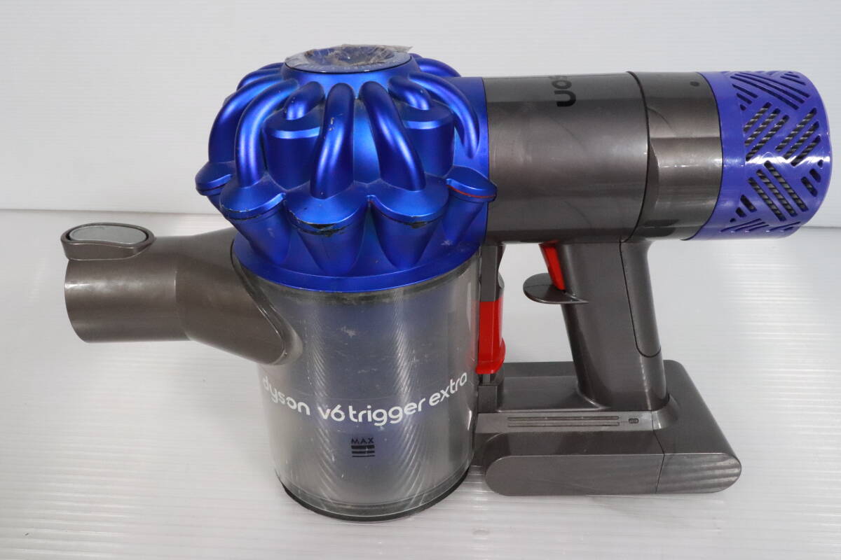 1円～★簡易動作確認済★Dyson V6 Trigger Extra HH08 ダイソン 掃除機 コードレスクリーナー 家電 布団クリーナー 充電式 サイクロン S483_画像3