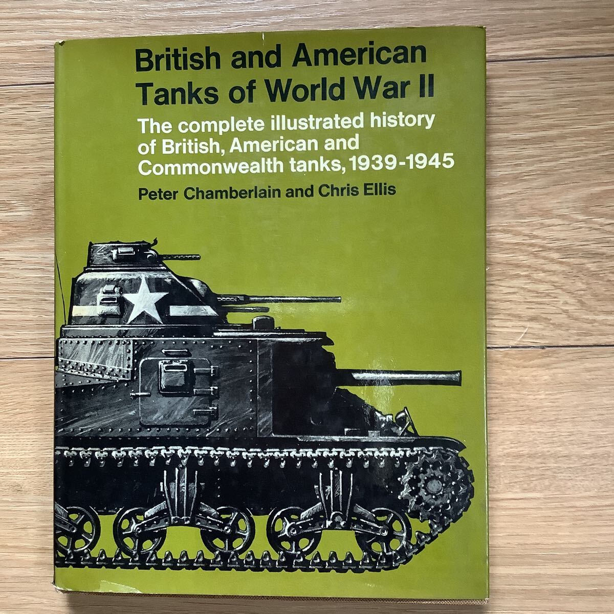 《S3》洋書 第二次世界大戦・英米の戦車 British and American Tanks of World War II 1939-1945_画像1