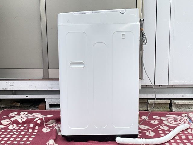 送料無料 全自動電気洗濯機 【中古】動作保証 Hisense ハイセンス HW-K55E 2024年製 5.5kg 一人暮らし ホワイト　047074 B / 20630_画像3