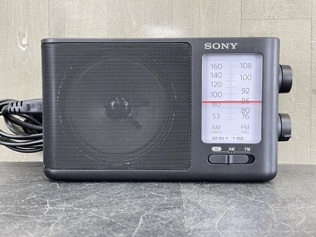 美品 ソニー ワイドFM対応 FM/AM ポータブル ラジオ 【中古】SONY ICF-506 FM/AMラジオ /92306_画像2