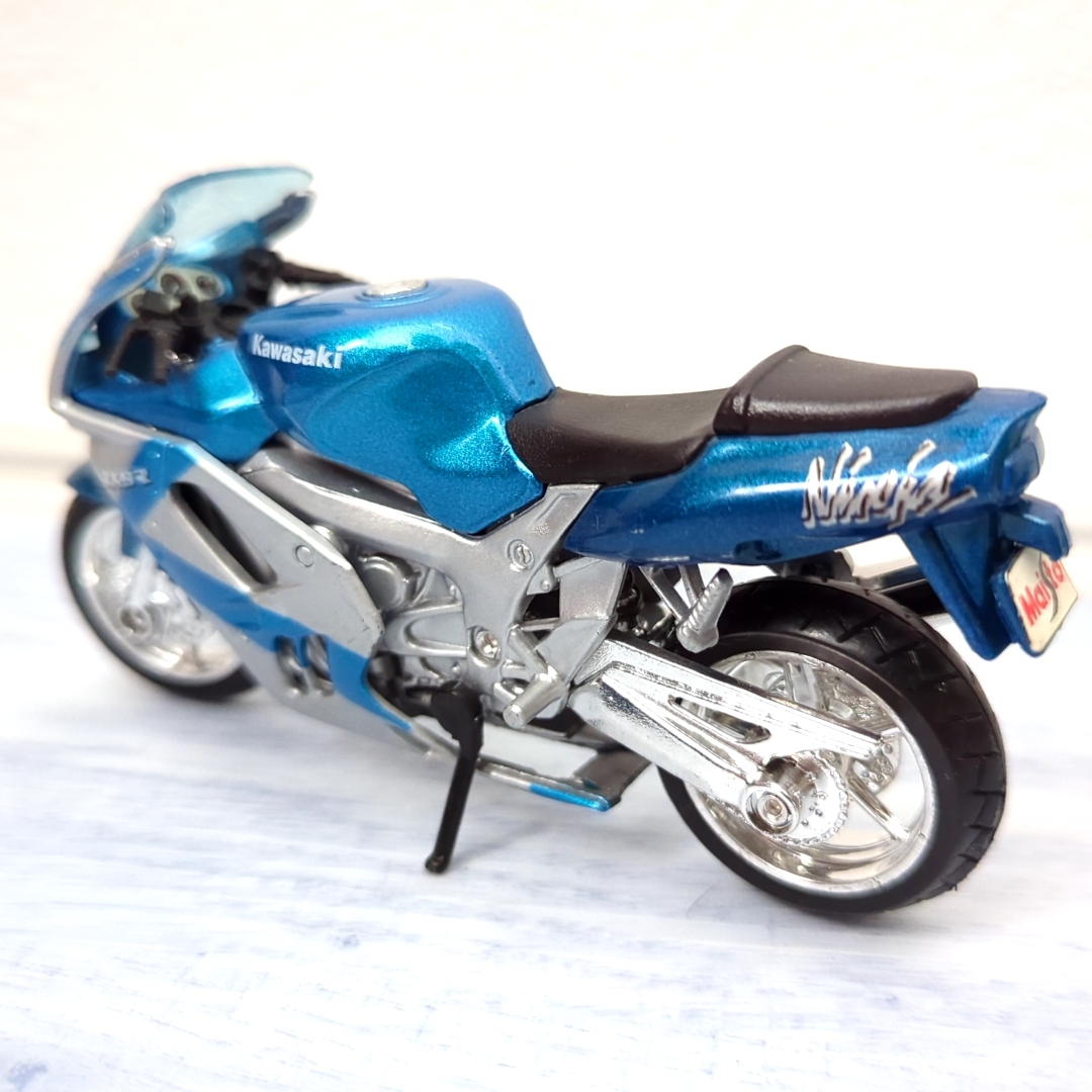 ★大量★ バイク フィギュア / Honda NR / Kawasaki Ninja / BMW JRS 3セットの画像6