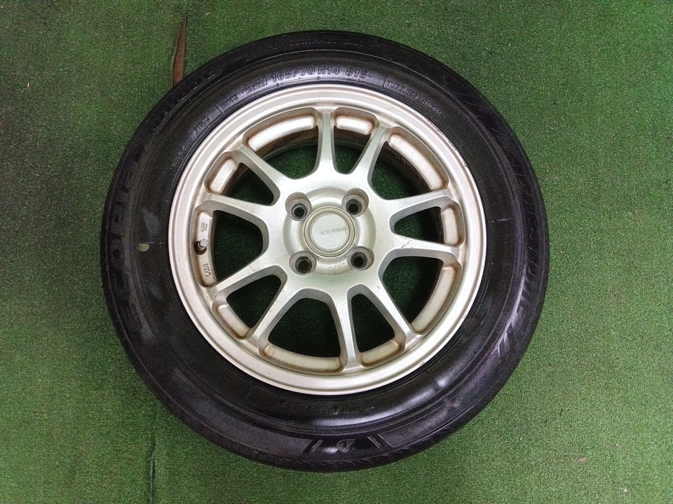 ヴィッツ等に タイヤ1本違い BRIDGESTONE 165/70R14 BRIDGESTONE ECOFORME 14×5.5J ハブ73 PCD100 4H 売切!!の画像2