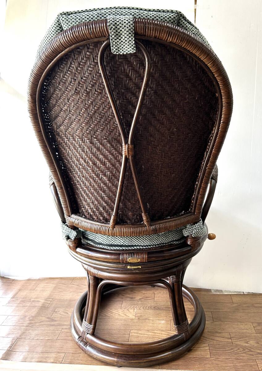 籐製品 籐家具　ラタンイス 360度回転座椅子 チェア インテリア家具　クッション付 美品_画像6