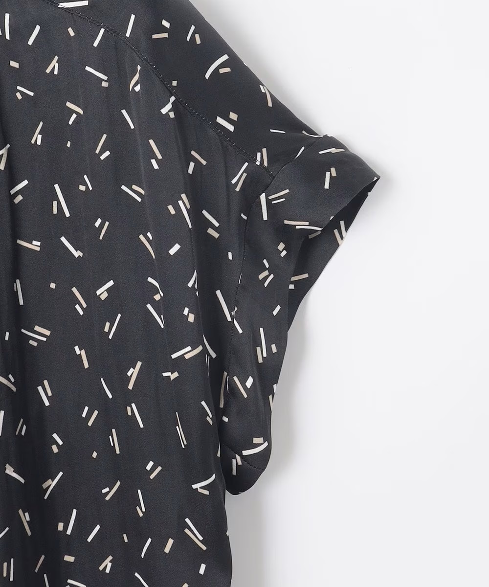  Area Free * новый товар [...] Vintage атлас принт рисунок блуза оттенок черного обычная цена 14960 иен Onward . гора *size38