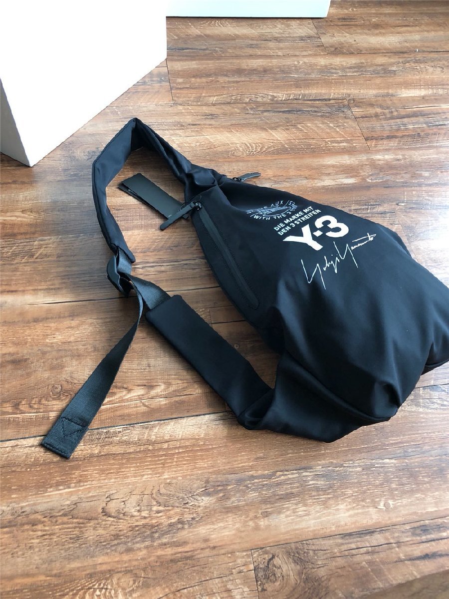 Y-3(wa chair Lee ) shoulder .. bag black Logo shoulder bag sport bag unisex 