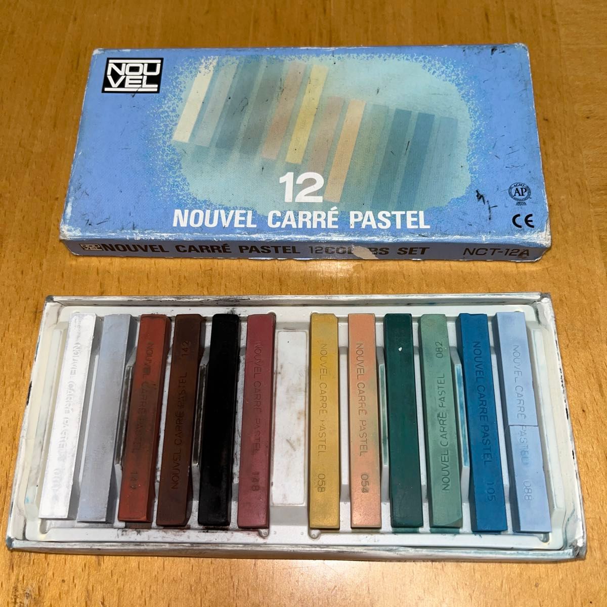 NOUVELLE CARRE PASTEL ヌーベルカレーパステル 12色
