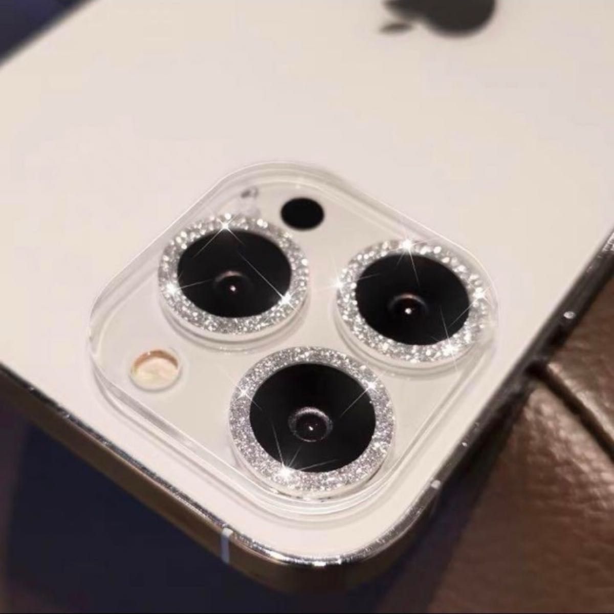 ☆セール☆ iPhone15Pro 15ProMax  カメラレンズカバー　保護カバー　シルバー　ラメ　カメラ保護　傷防止