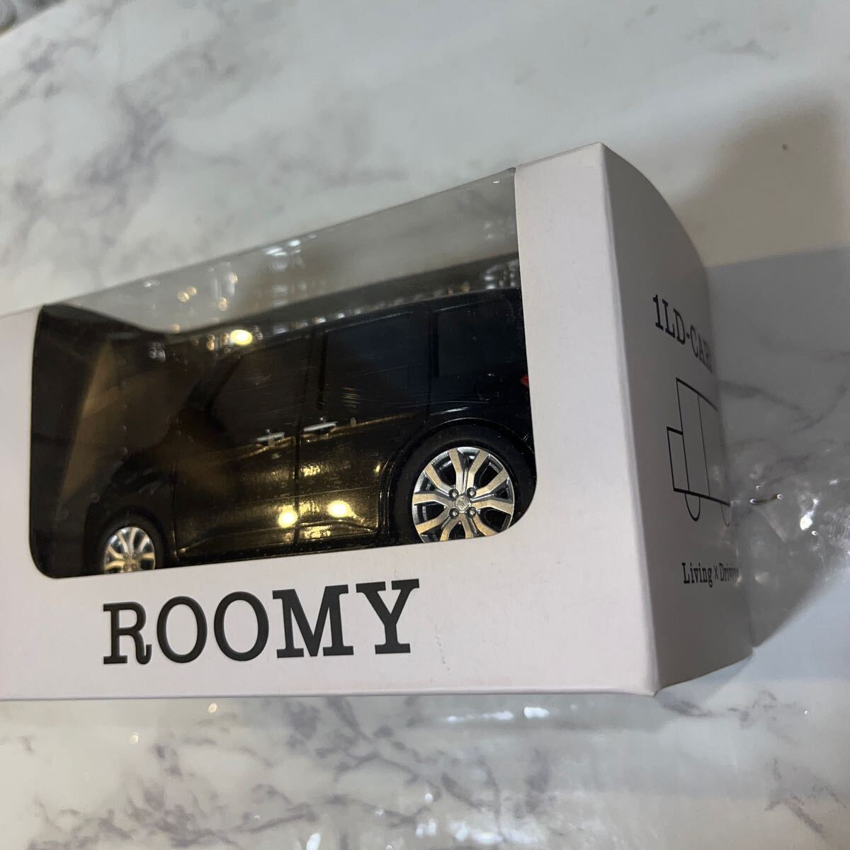 トヨタ ルーミー TOYOTA ROOMY 非売品 プルバックカー ミニカーモデルカー　カラーサンプル　 ブラックマイカ_画像3
