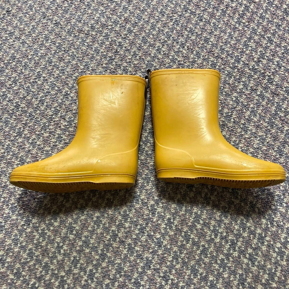 黄色の長靴　18cm  stample