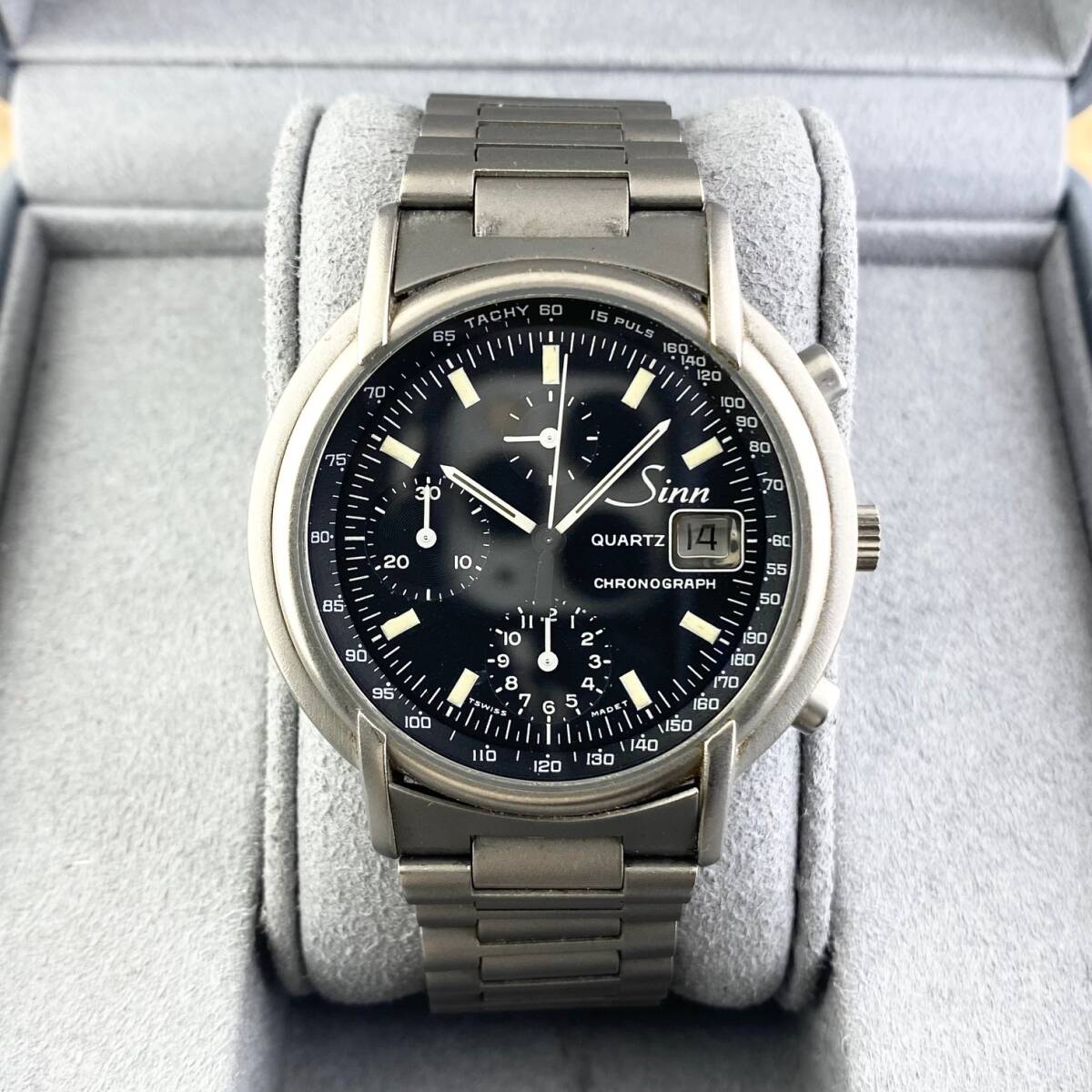 [1 jpy ~]Sinn Gin wristwatch men's chronograph titanium black face round face Date moveable goods 