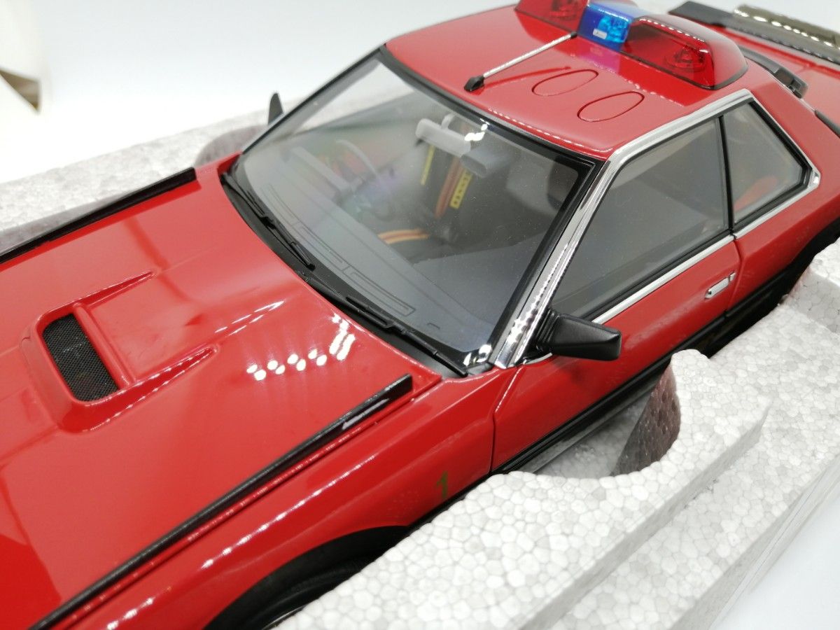 オートアート 1/18 西部警察 ニッサン スカイライン DR30 RS-1 オートアート 1/18 西部警察 ニッサン スカイライン DR30 RS-1