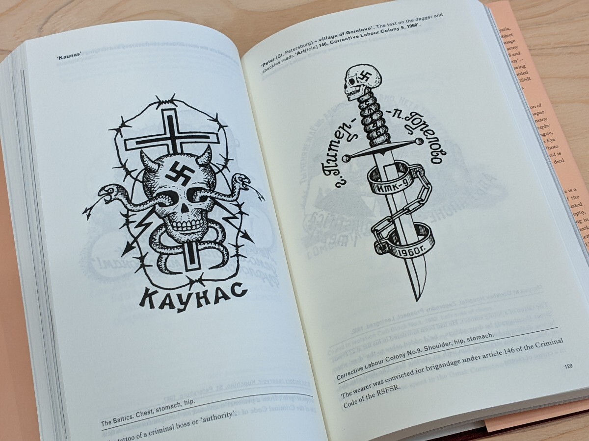 洋書 新品】Russian Criminal Tattoo Encyclopaedia Volume I / ロシア 犯罪者 タトゥー - その他 洋書 新品】Russian Criminal Tattoo Encyclopaedia Volume I / ロシア 犯罪者 タトゥー - その他