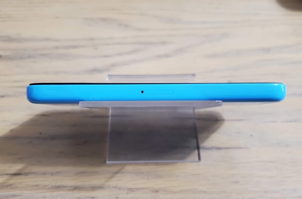 iphone5c docomo 16GB ブルー　箱　付属品付き　ドコモ　5ｃ　_画像4