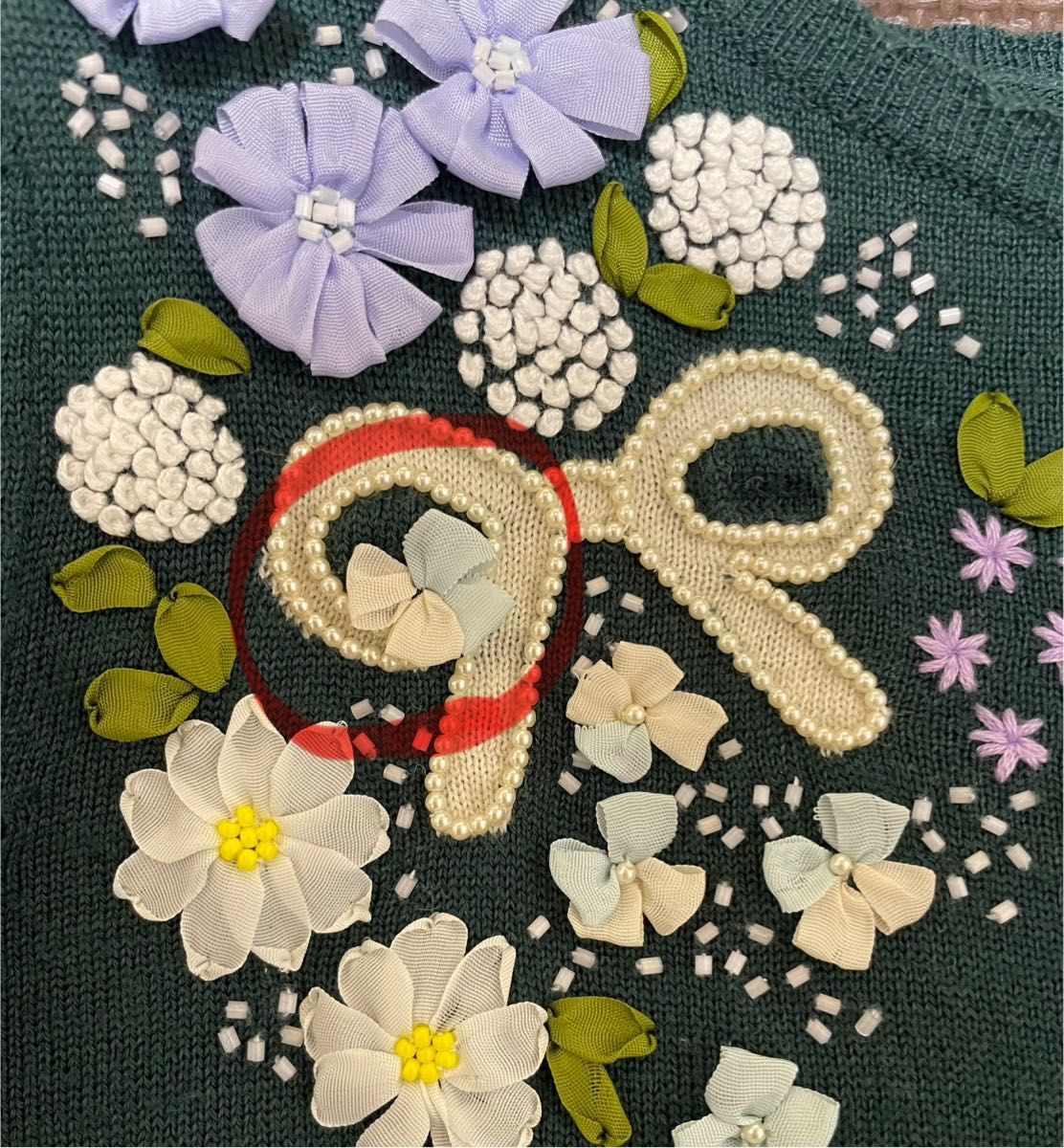 アナトリエ　パール刺繍ニット