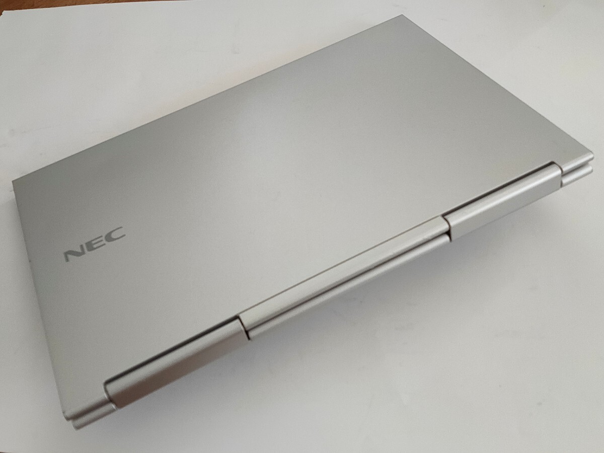 バッテリー良好 超軽量 快適 NEC VersaPro UltraLite VG-3 i5-7200U 8G SSD 360度開閉 (5) LAVIE HZ PC-VKT25GWG3_画像8