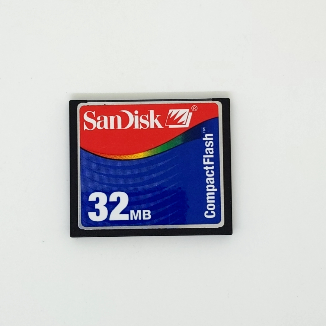 動作品★SanDisk CFカード 32MB 中古コンパクトフラッシュカード フォーマット済 サンディスク_画像1