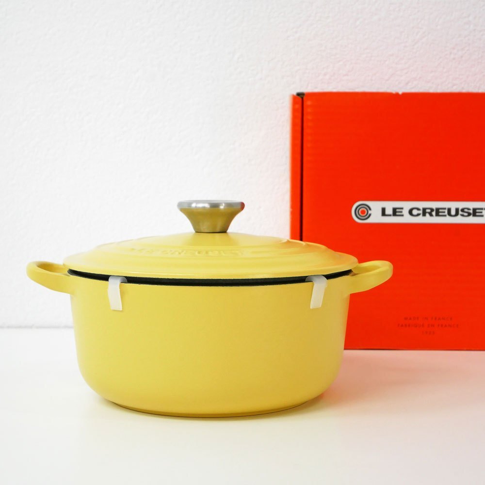 ● ルクルーゼ LE CREUSET ココットロンド ミモザ イエロー 廃番カラー Φ20cm 2.4L 両手鍋 箱付 フランス 参考定価¥33,000-