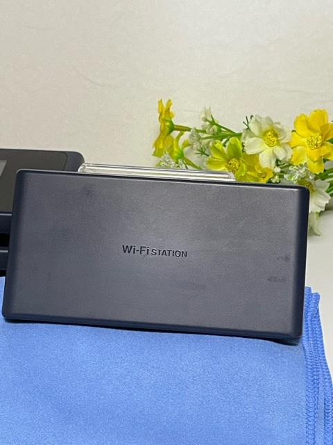 美品 docomo Wi-Fi STATION モバイルWi-FiルーターHW-01L ナノSIM バッテリー良好 インディゴブルー 送料無料！ ポスト投函の画像2