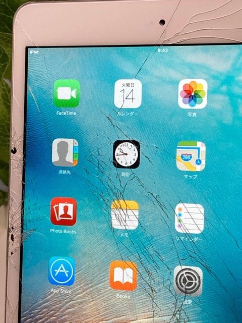 ジャンク Apple アップル iPad mini 16GB MD531J/A シルバー Wi-Fiモデル ※割れ・タッチNG 部品 Y41の画像4