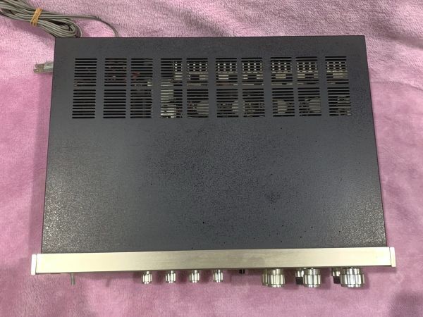 5-81-120 Victor Victor 4CH INTEGRATED AMPLIFIER усилитель MODEL MCA-V7 4 канал усилитель звуковая аппаратура ( электризация OK/ выход звука не возможно )