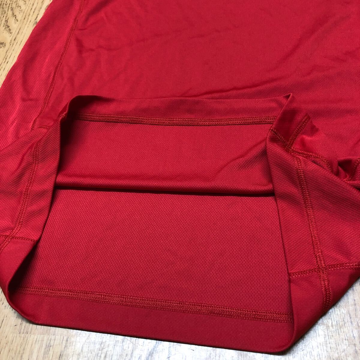 phiten /ファイテン /メンズM 半袖Tシャツ トップス ロゴプリント 刺繍 赤 速乾素材 トレーニング スポーツウェア _画像8