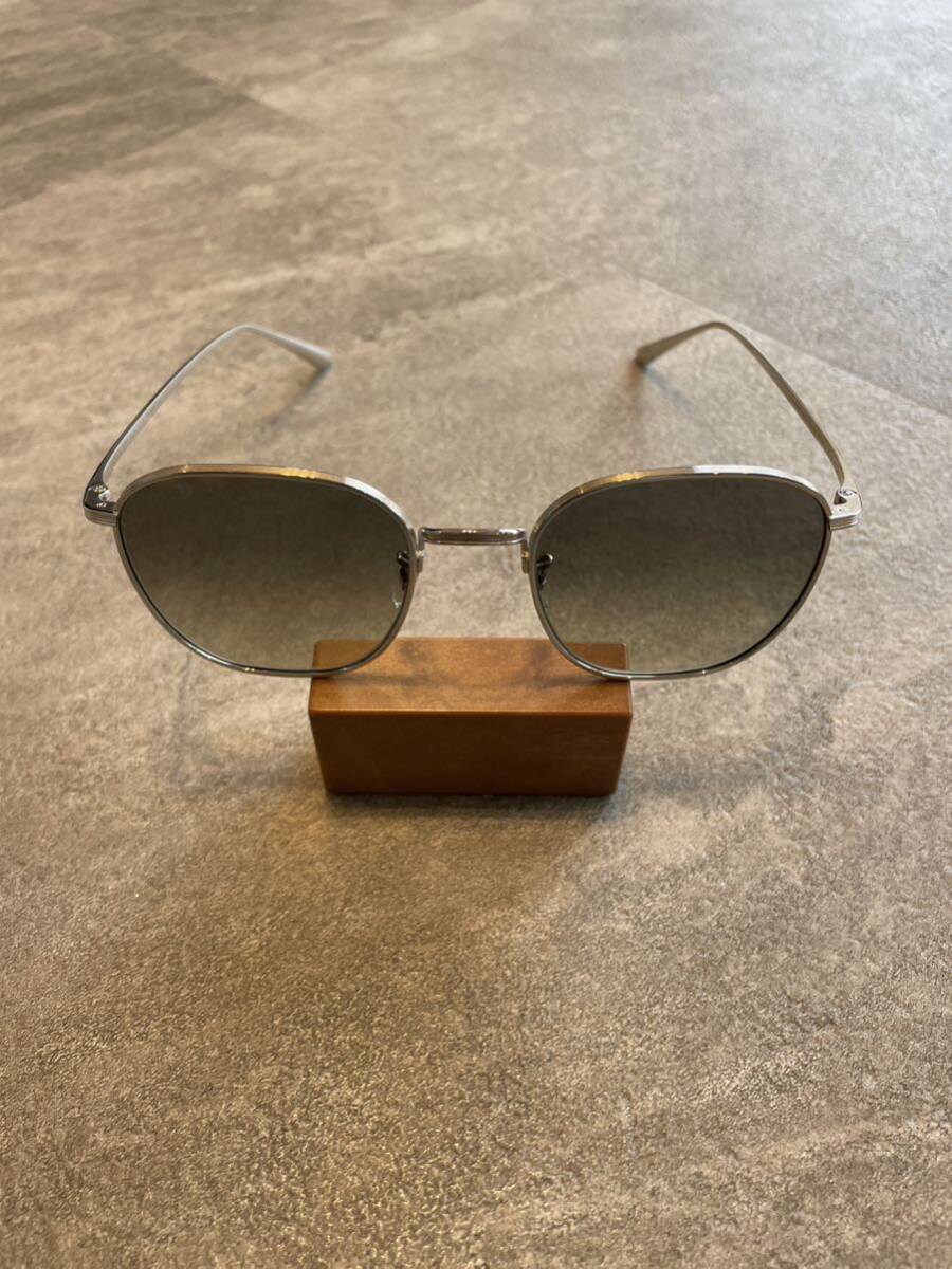 OLIVER PEOPLES × THE ROW オリバーピープルズ　ザロウ　コラボサングラス　board meeting 2 チタン製フレーム_画像1