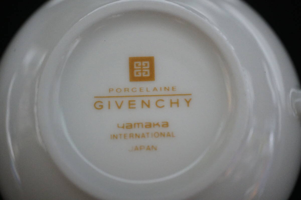 [AD8] Givenchy pair mo- person g set cup &so-sa2 customer + bread plate 2 sheets 