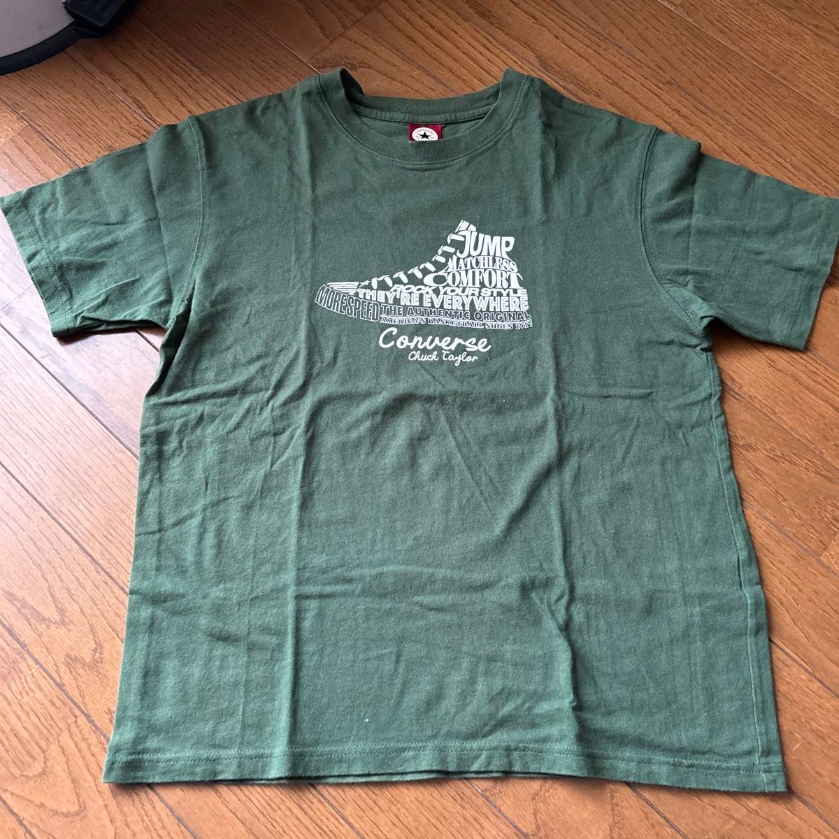 コンバース　TシャツMサイズ