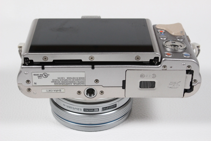  Olympus E-PL8 mirrorless single-lens M.ZUIKO DIGITAL 14-42.1:3.5-5.6 junk. 