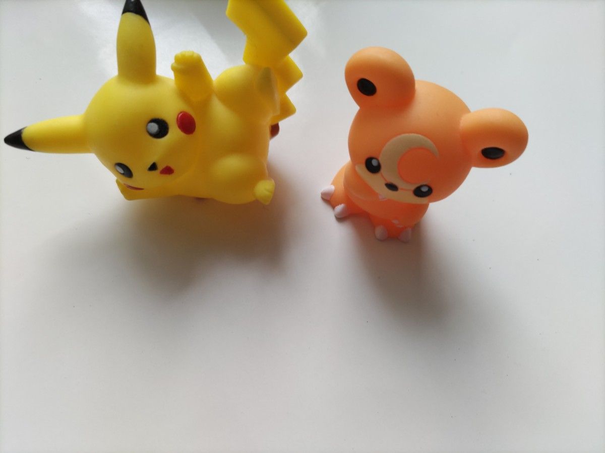 ポケモン　ピカチュウ　ヒメグマ　指人形