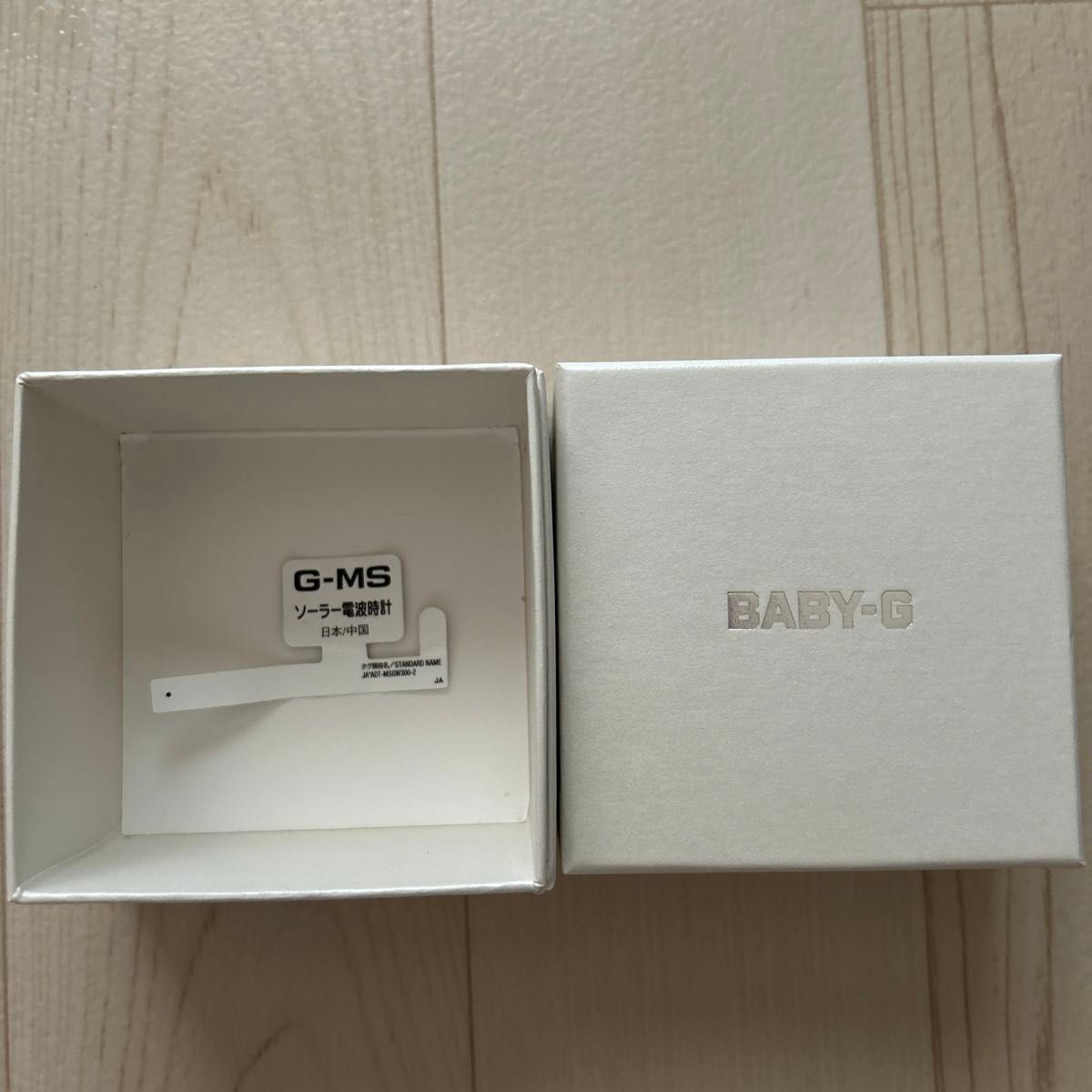 BABY-G white gold CASIO カシオ 腕時計 電波ソーラー　ゴールドフレーム　箱付き　未使用