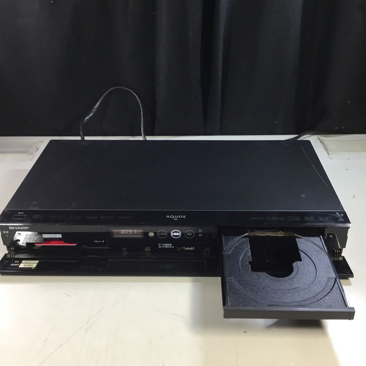 【送料無料】(051473F) 2015年製 SHARP BD-W1700 ブルーレイディスクレコーダー BD/DVD再生動作確認済み 中古品　_画像2