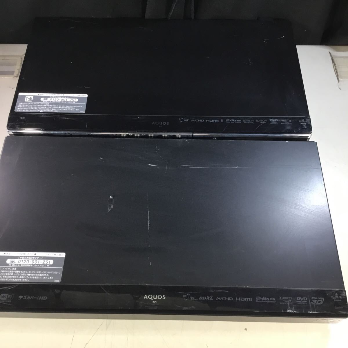 (051488F) SHARP BD-W500 /SHARP BD-HDW75 ブルーレイディスクレコーダー ジャンク品 2台セット_画像2