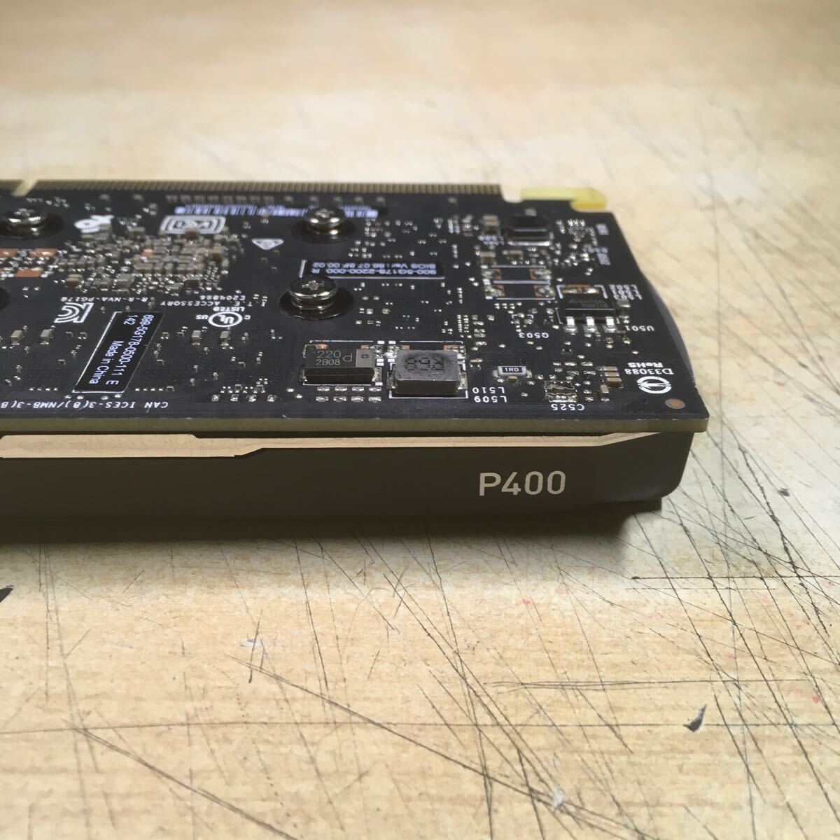【送料無料】(051615C) NVIDIA Quadro P400 2GB グラフィックボード 中古品 _画像4